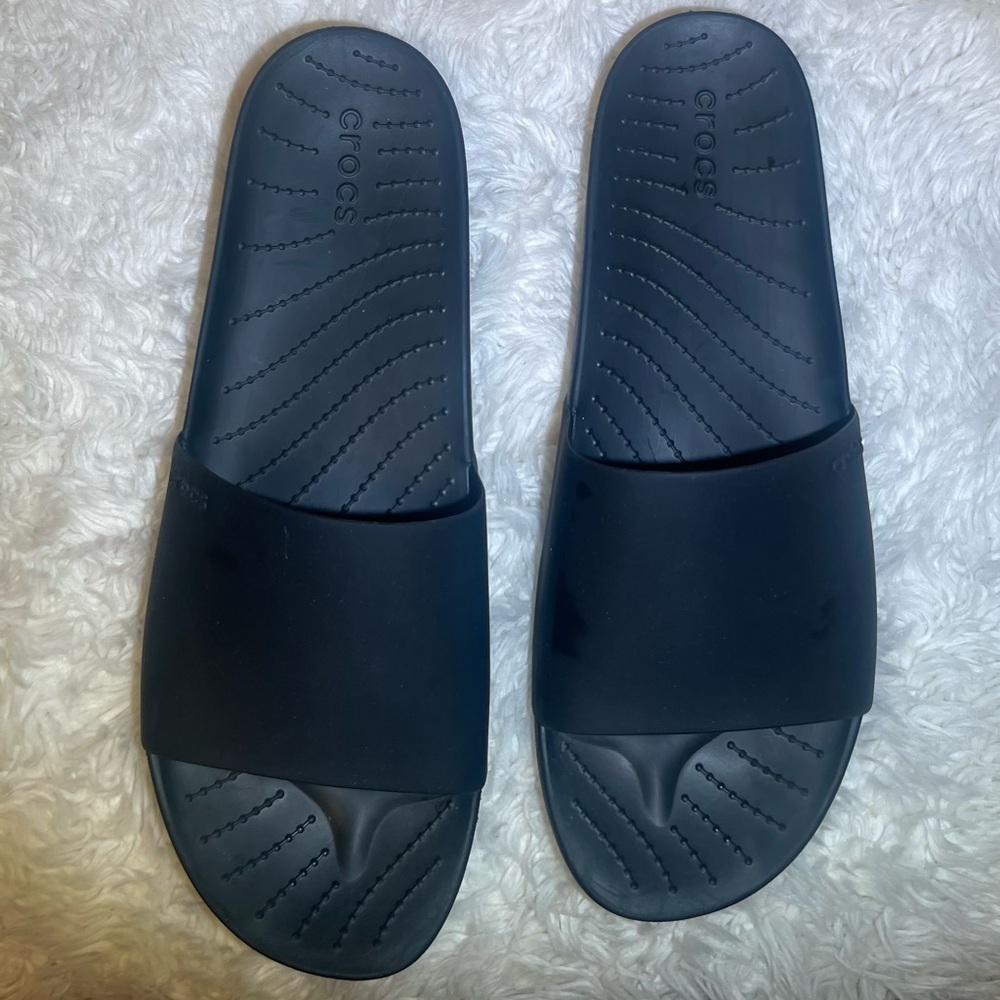 Crocs women’s Black kadee Slides size 10